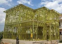 モダンなデザインの軽い鉄骨フレームは家の2階建ての贅沢なプレハブの別荘を組立て式に作った